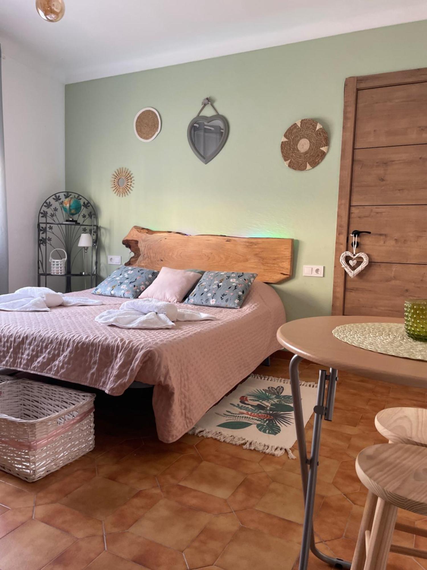 Douce Pause Hotel Darnius Ngoại thất bức ảnh